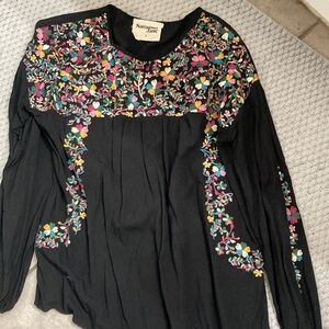Savanna Jane blouse.
Size small